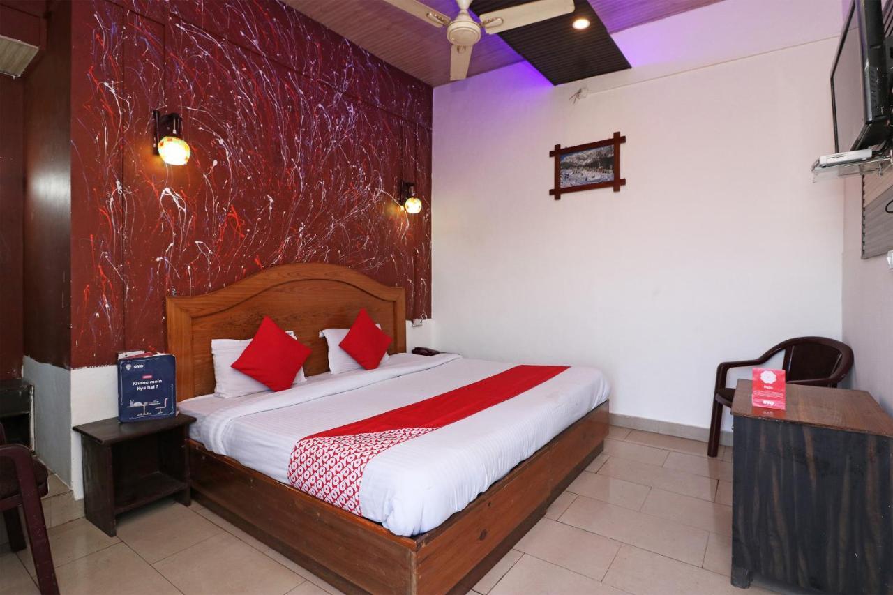 Oyo 77137 Hotle Castle Inn Mumbai Exterior photo