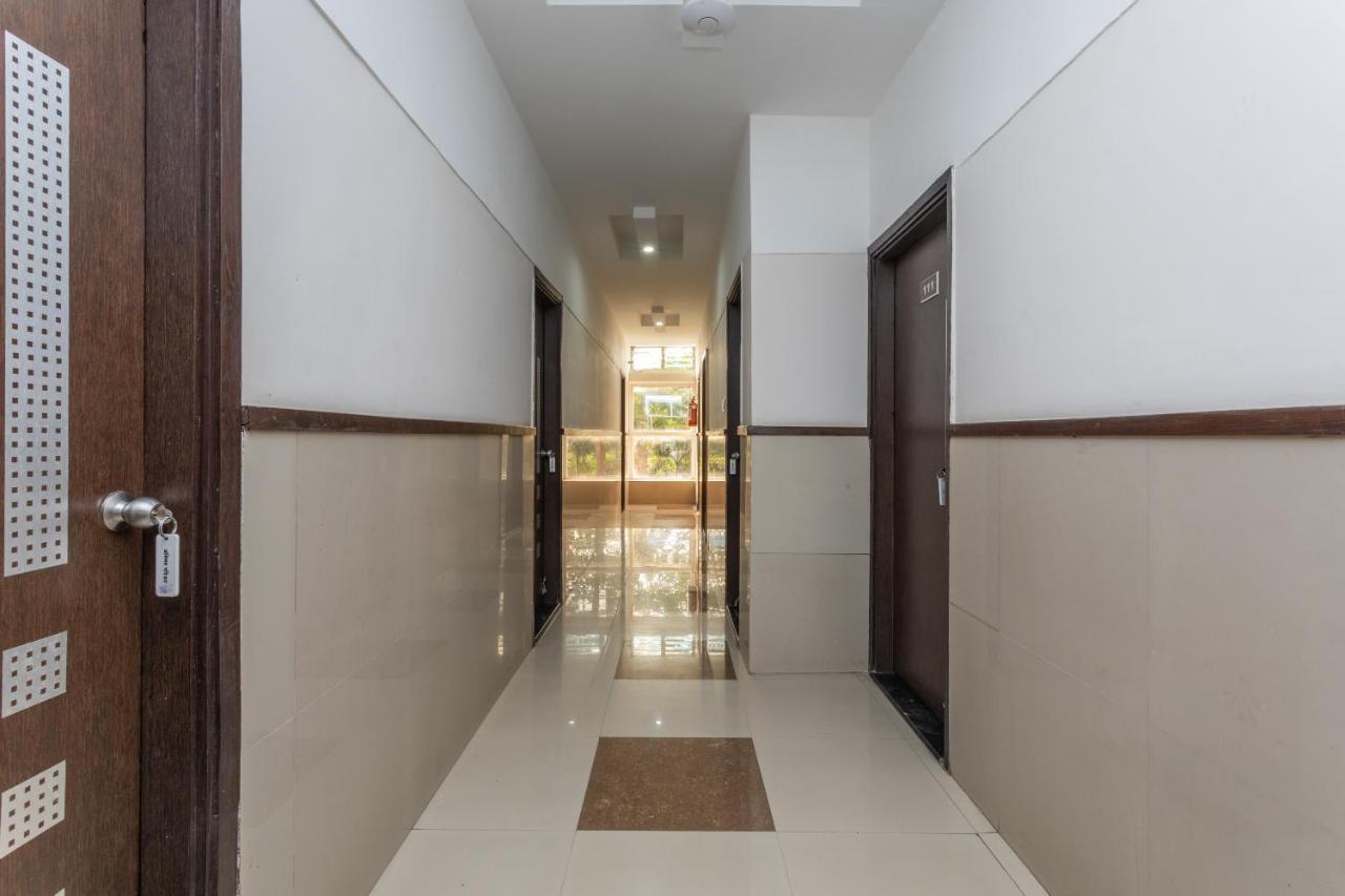 Oyo 77137 Hotle Castle Inn Mumbai Exterior photo